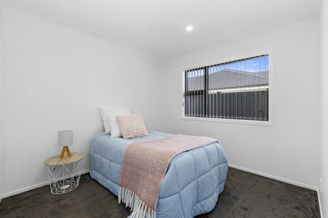 Photo of property in 5 Kerrigan Crescent, Wallaceville, Upper Hutt, 5018