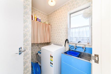 Photo of property in 32 Leander Place, Milson, Palmerston North, 4414