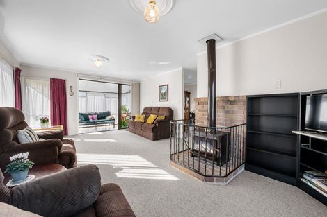 Photo of property in 17 Hibiscus Avenue, Hamilton Lake, Hamilton, 3204