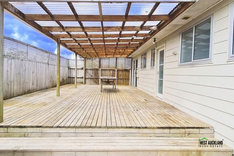 Photo of property in 9 Arodella Crescent, Ranui, Auckland, 0612