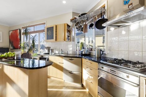 Photo of property in 35a Hobson Crescent, Thorndon, Wellington, 6011