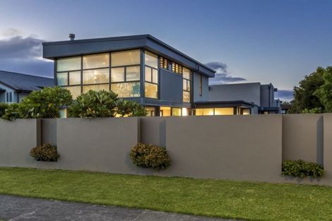 Photo of property in 4a Norwood Road, Bayswater, Auckland, 0622