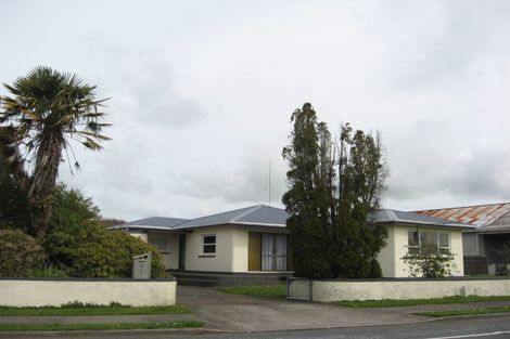 Photo of property in 19 Rata Street, Inglewood, 4330