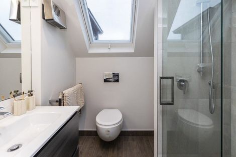 Photo of property in 37 Rhodes Street, Merivale, Christchurch, 8014