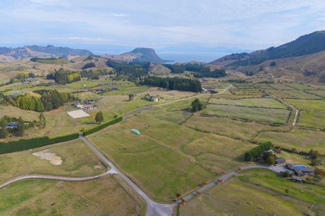 Photo of property in 52 Grant Road, Kinloch, Taupo, 3385