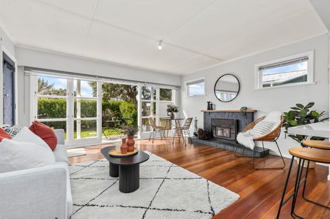 Photo of property in 2 Coleman Street, Paraparaumu, 5032