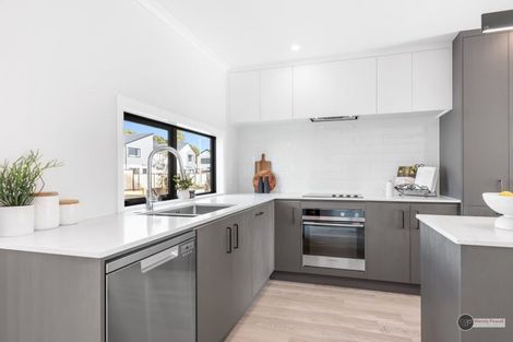 Photo of property in 16 Orongomai Street, Wallaceville, Upper Hutt, 5018