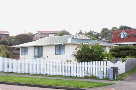 Photo of property in 137 Weggery Drive, Waikanae Beach, Waikanae, 5036