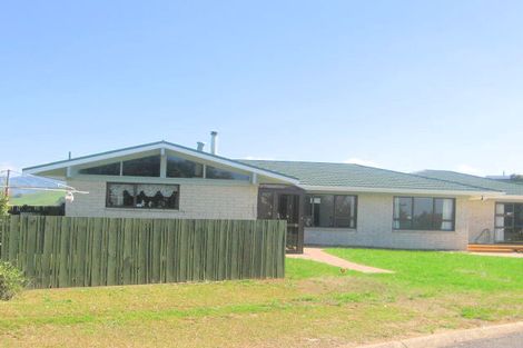 Photo of property in 208 Buffalo Beach Sh25 Road, Whitianga, 3592