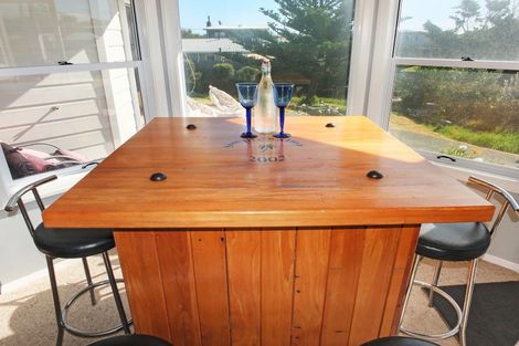 Photo of property in 34 Nelson Street, Foxton Beach, Foxton, 4815