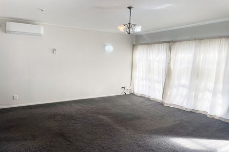 Photo of property in 7 Mcquarrie Avenue, Wattle Downs, Auckland, 2103