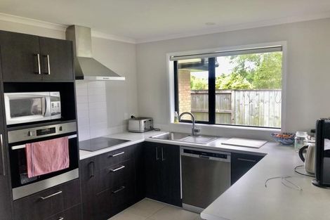 Photo of property in 18 Oolong Court, Huntington, Hamilton, 3210