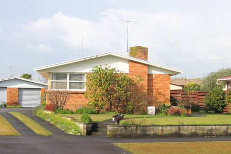 Photo of property in 32 Lewis Street, Glenview, Hamilton, 3206