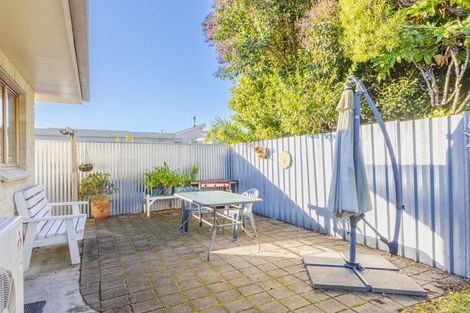 Photo of property in 1/17 Ngarimu Crescent, Taradale, Napier, 4112