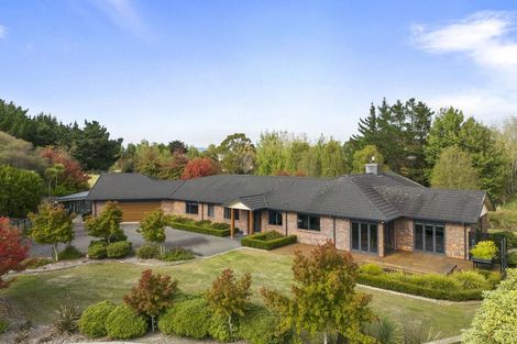 Photo of property in 35 Stonebrook Lane, Kelvin Grove, Palmerston North, 4470