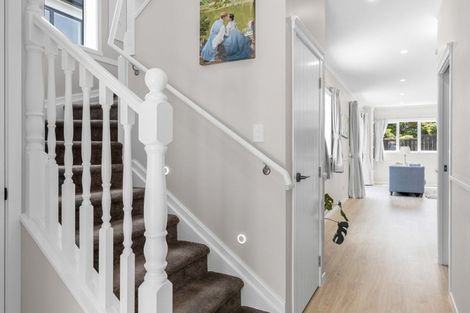 Photo of property in 9 Waimaru Lane, Orewa, 0931