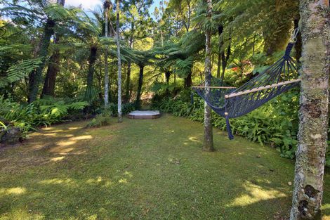 Photo of property in 12 Taraire Road, Titirangi, Auckland, 0604