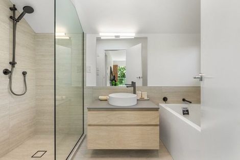 Photo of property in 1 Overdale Drive, Cashmere, Christchurch, 8022