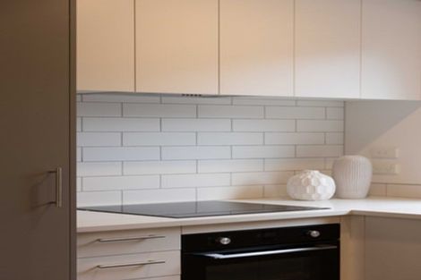 Photo of property in 8 Pataka Way, Mount Roskill, Auckland, 1041