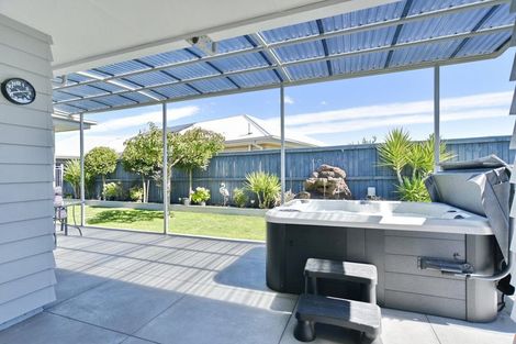 Photo of property in 21 Sovereign Boulevard, Kaiapoi, 7630