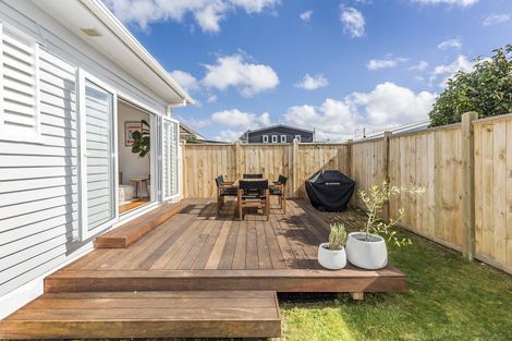 Photo of property in 439 Broadway, Miramar, Wellington, 6022