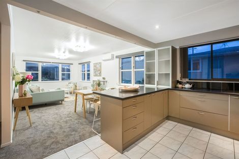 Photo of property in 60 Bell Street, Tawa, Wellington, 5028