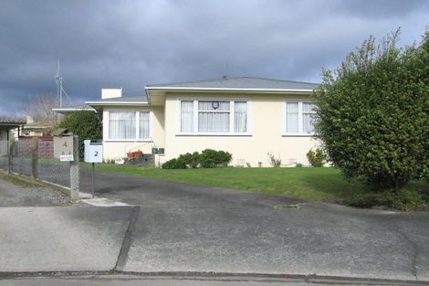 Photo of property in 4 Droylsden Place, Palmerston North, 4410