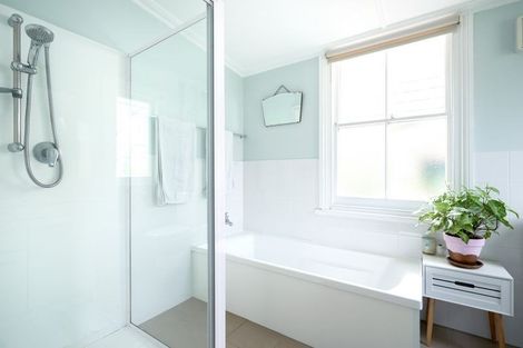 Photo of property in 26 Main Street, Hospital Hill, Napier, 4110