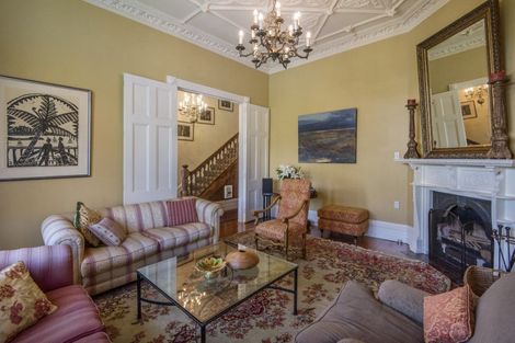 Photo of property in 42 Cheltenham Road, Devonport, Auckland, 0624