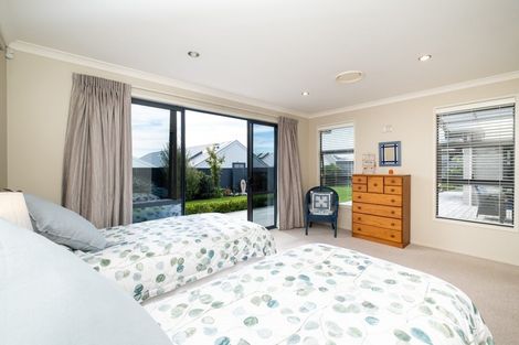 Photo of property in 8 Devine Close, Havelock North, 4130