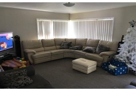 Photo of property in 19 Southview Place, Wattle Downs, Auckland, 2102