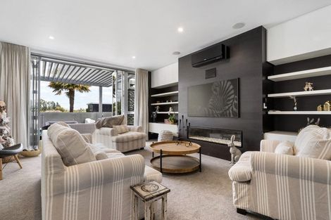 Photo of property in 4 Leabridge Mews, Harewood, Christchurch, 8051