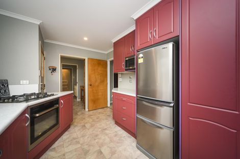 Photo of property in 23 Humphries Place, Awapuni, Palmerston North, 4412