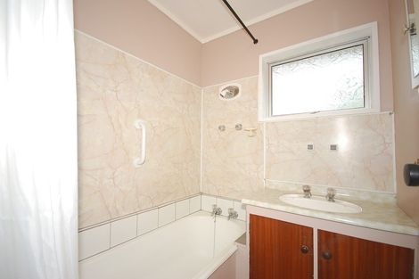 Photo of property in 1/17 Ballater Place, Highland Park, Auckland, 2010