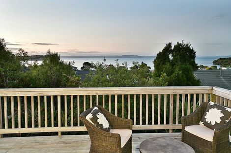 Photo of property in 966b Whangaparaoa Road, Manly, Whangaparaoa, 0930
