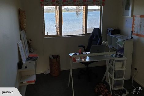 Photo of property in 21 Mull Place, Wattle Downs, Auckland, 2103