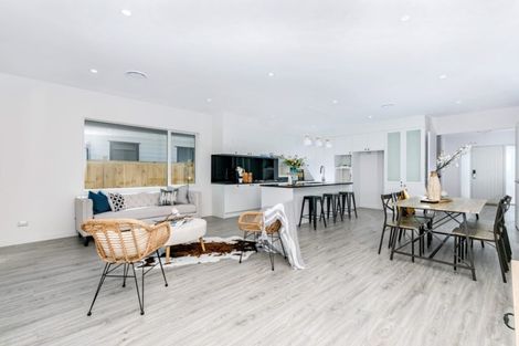 Photo of property in 6 Rauaruhe Road, Karaka, Papakura, 2113