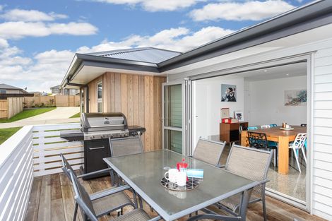 Photo of property in 28 Hillpark Drive, Pokeno, 2402