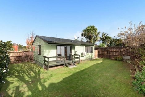 Photo of property in 13b Pokapu Place, Bethlehem, Tauranga, 3110