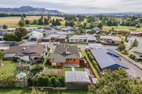 Photo of property in 22 Aotea Crescent, Gore, 9710