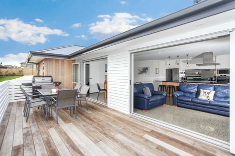 Photo of property in 28 Hillpark Drive, Pokeno, 2402