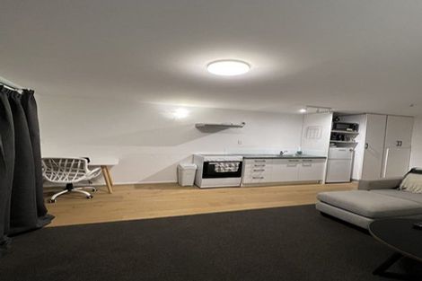 Photo of property in 2/4 Wynyard Road, Mount Eden, Auckland, 1024