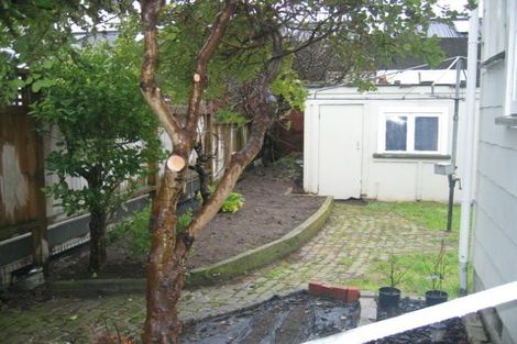 Photo of property in 16 Cruickshank Street, Kilbirnie, Wellington, 6022