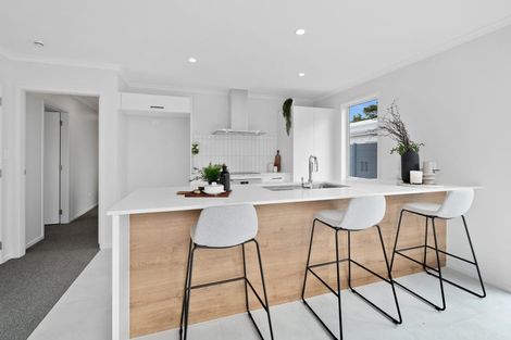 Photo of property in 32 Glenbervie Drive, Glenbervie, 0173