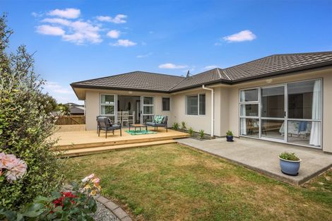 Photo of property in 25 Milford Street, Aotea, Porirua, 5024