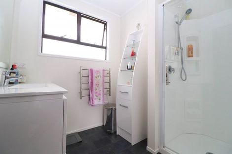 Photo of property in 18 Station Road, Puriri, Thames, 3578