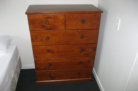 Photo of property in Terrace Tower Apartments, 4a/126 The Terrace, Wellington Central, Wellington, 6011