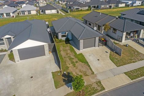 Photo of property in 79 Te Kio Crescent, Papamoa Beach, Papamoa, 3118