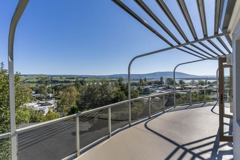 Photo of property in 19 Sandown Street, Waihola, Milton, 9073