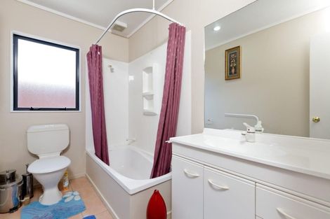 Photo of property in 17 Fort Richard Road, Otahuhu, Auckland, 1062